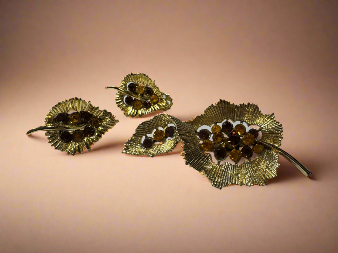 Vintage Autmnal Leaf Motif Brooch & Earring Set