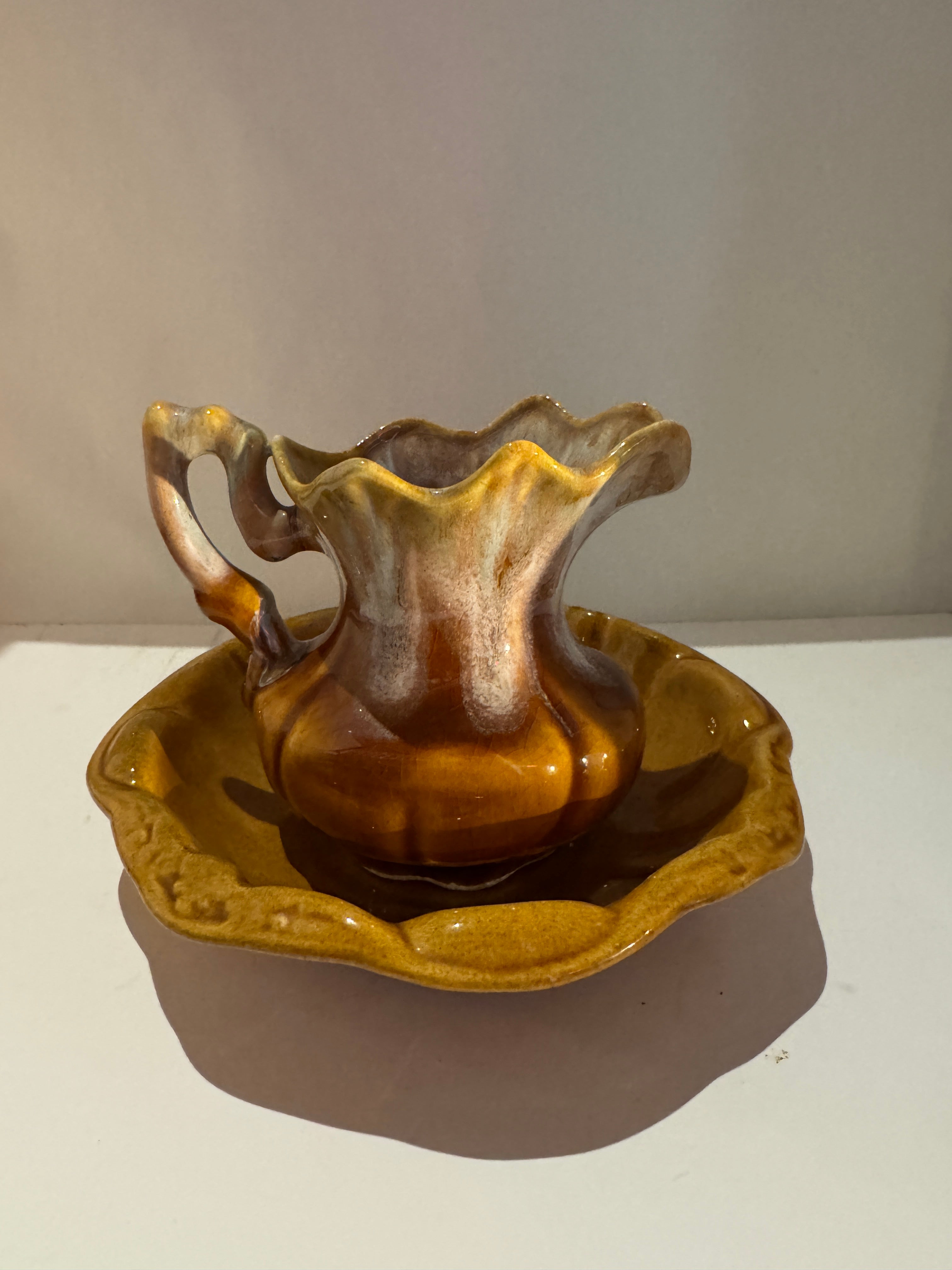 Vintage Brown Mini Pitcher & Basin