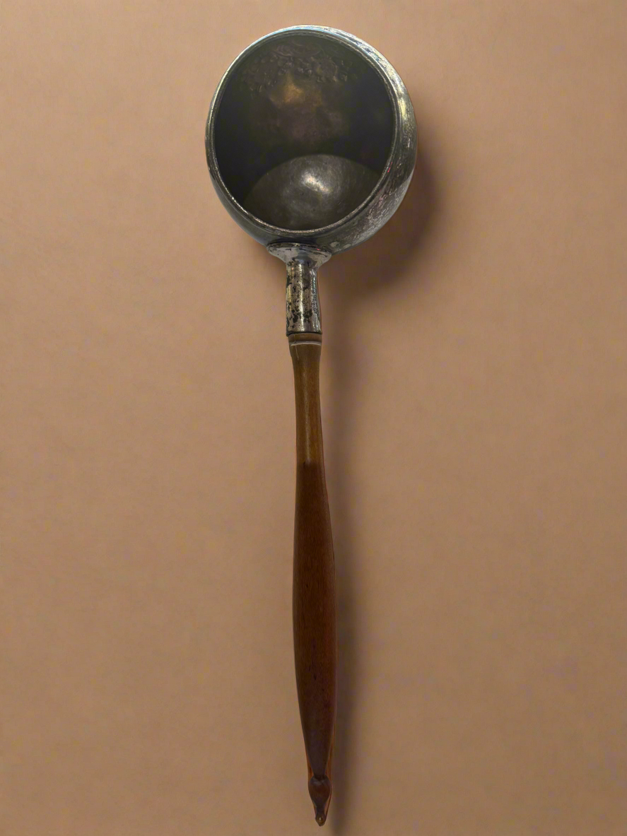 Georgian Coconut Style Dipper