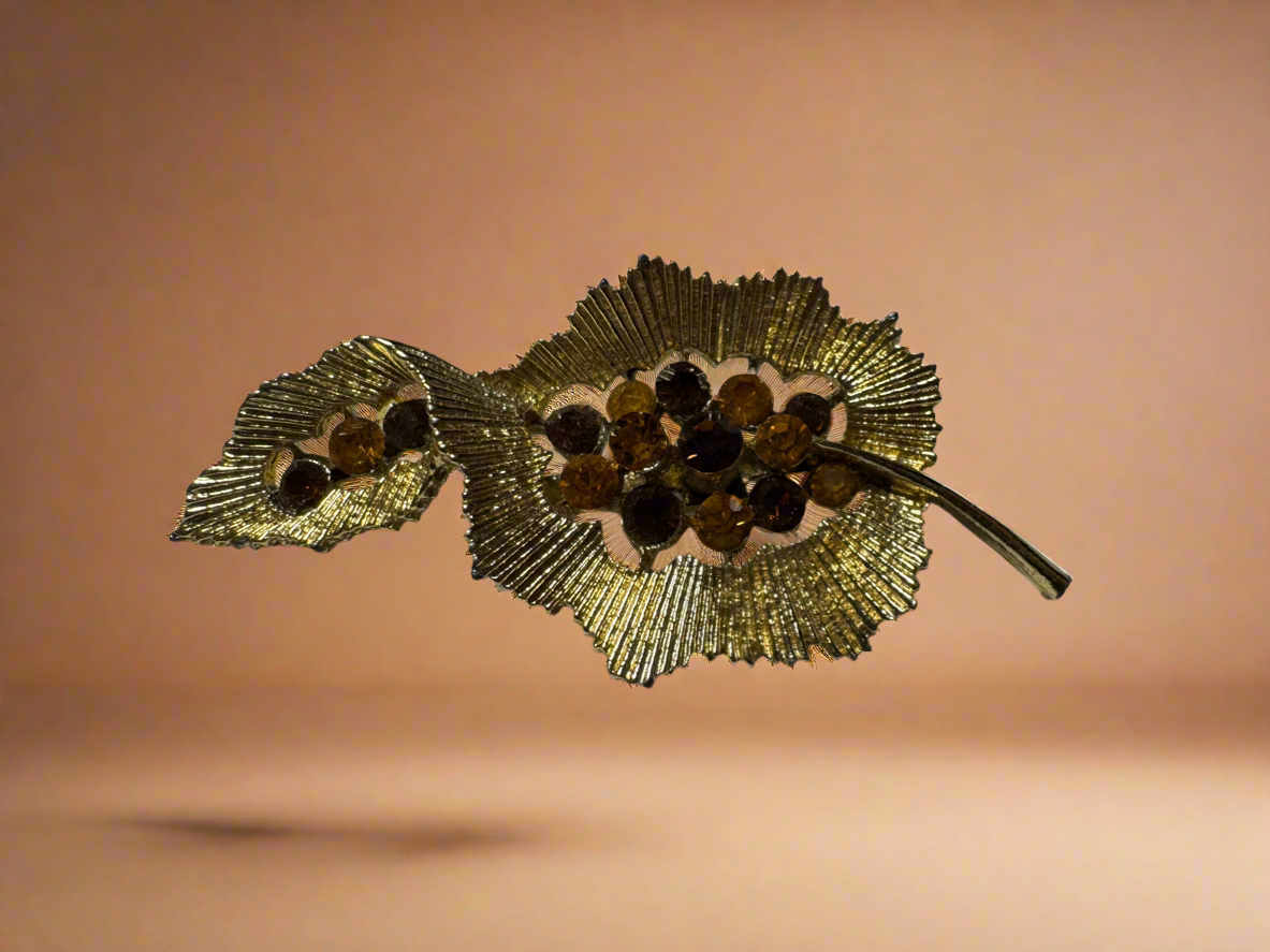 Vintage Autmnal Leaf Motif Brooch & Earring Set