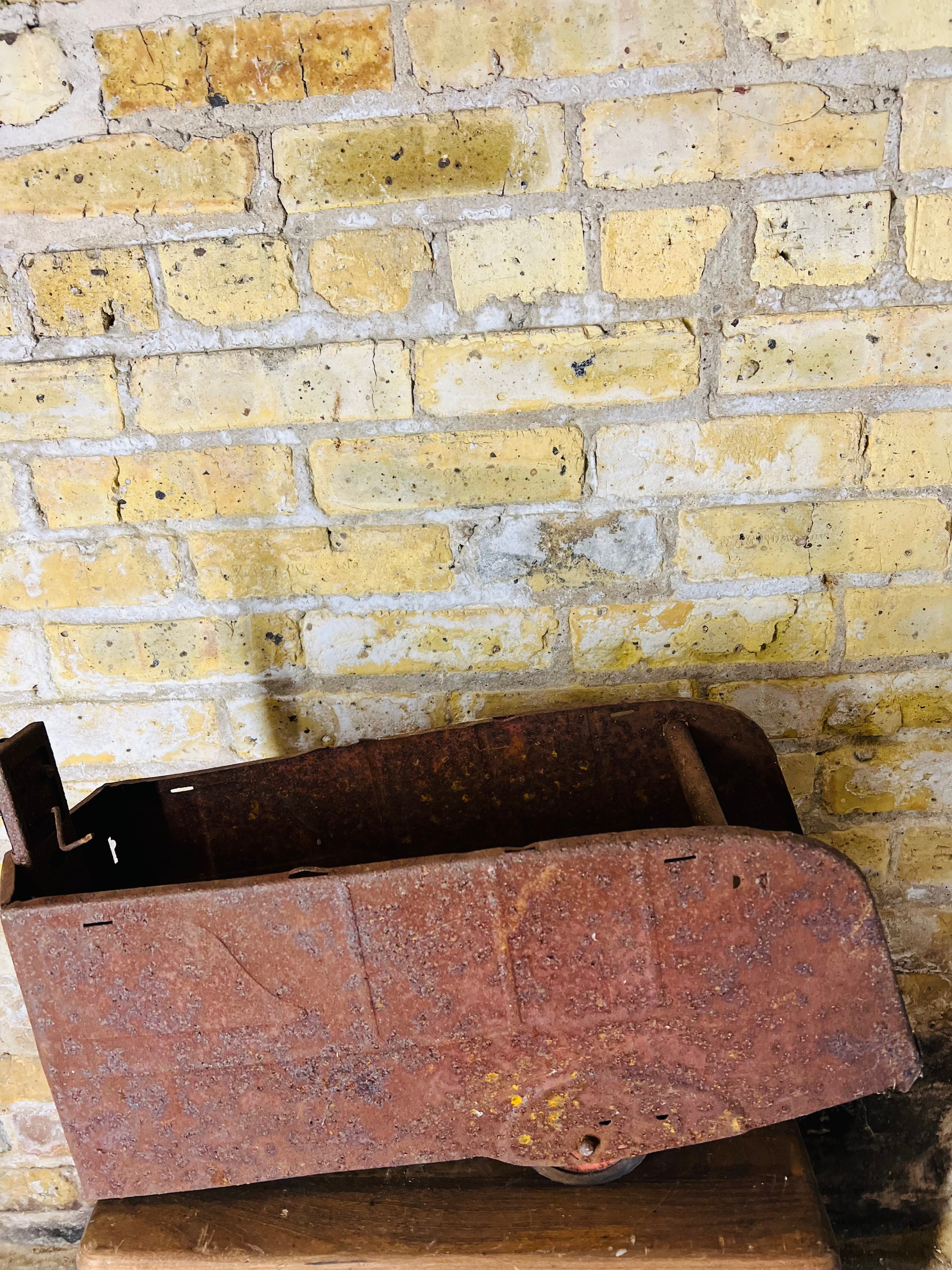 Vintage Style Planter Box