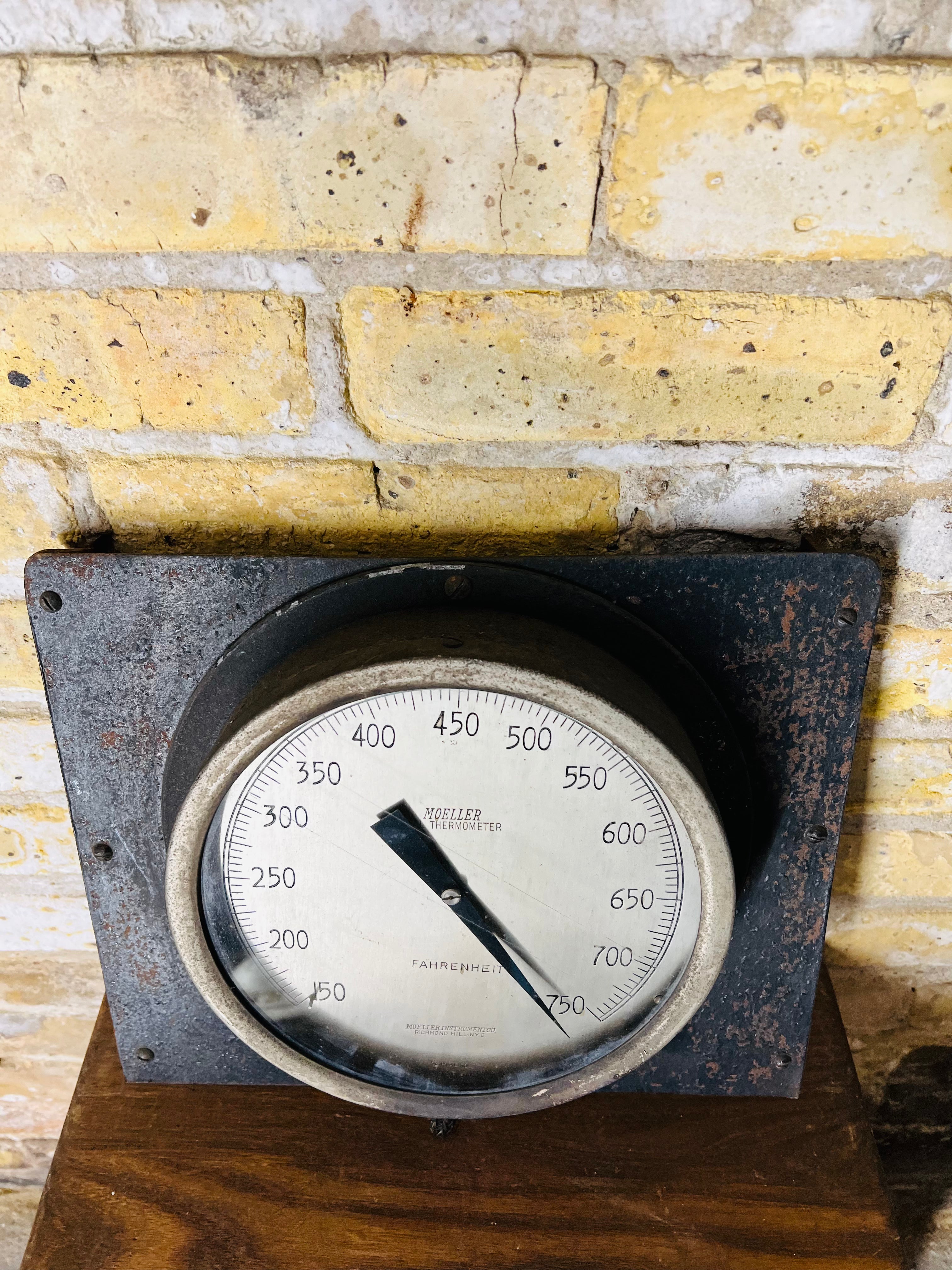 Vintage Moeller Thermometer