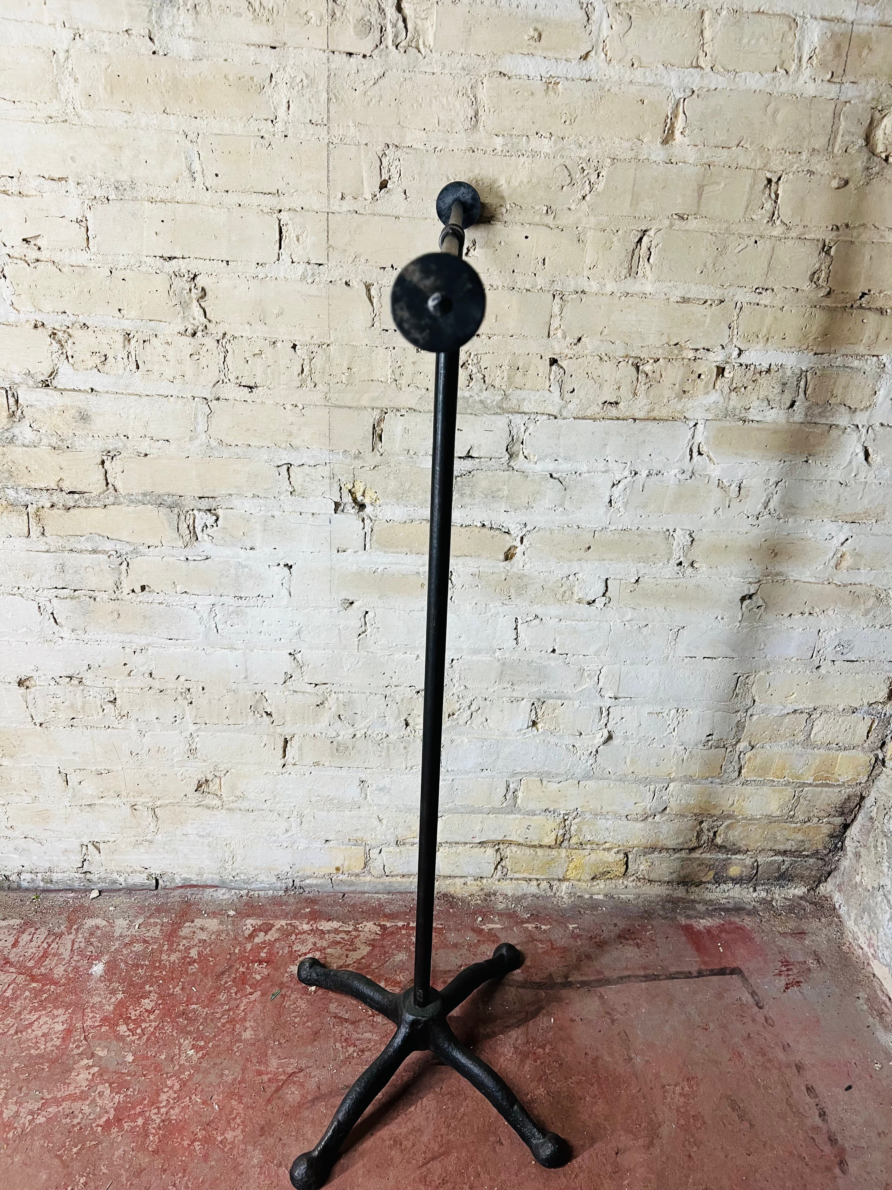 Adjustable Black Metal Long Armed T-Bar