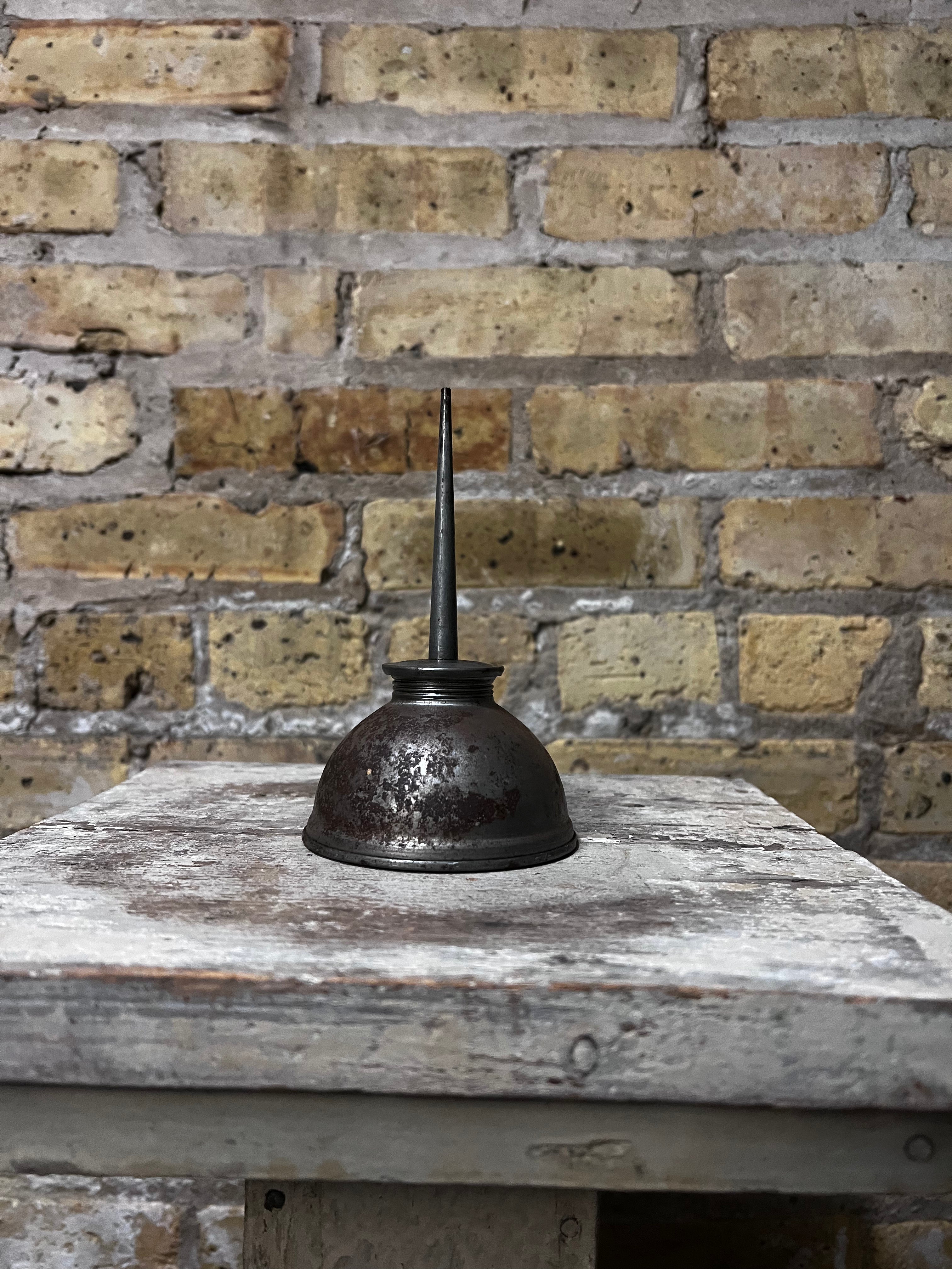 Thumb Pump Oil Can Oiler