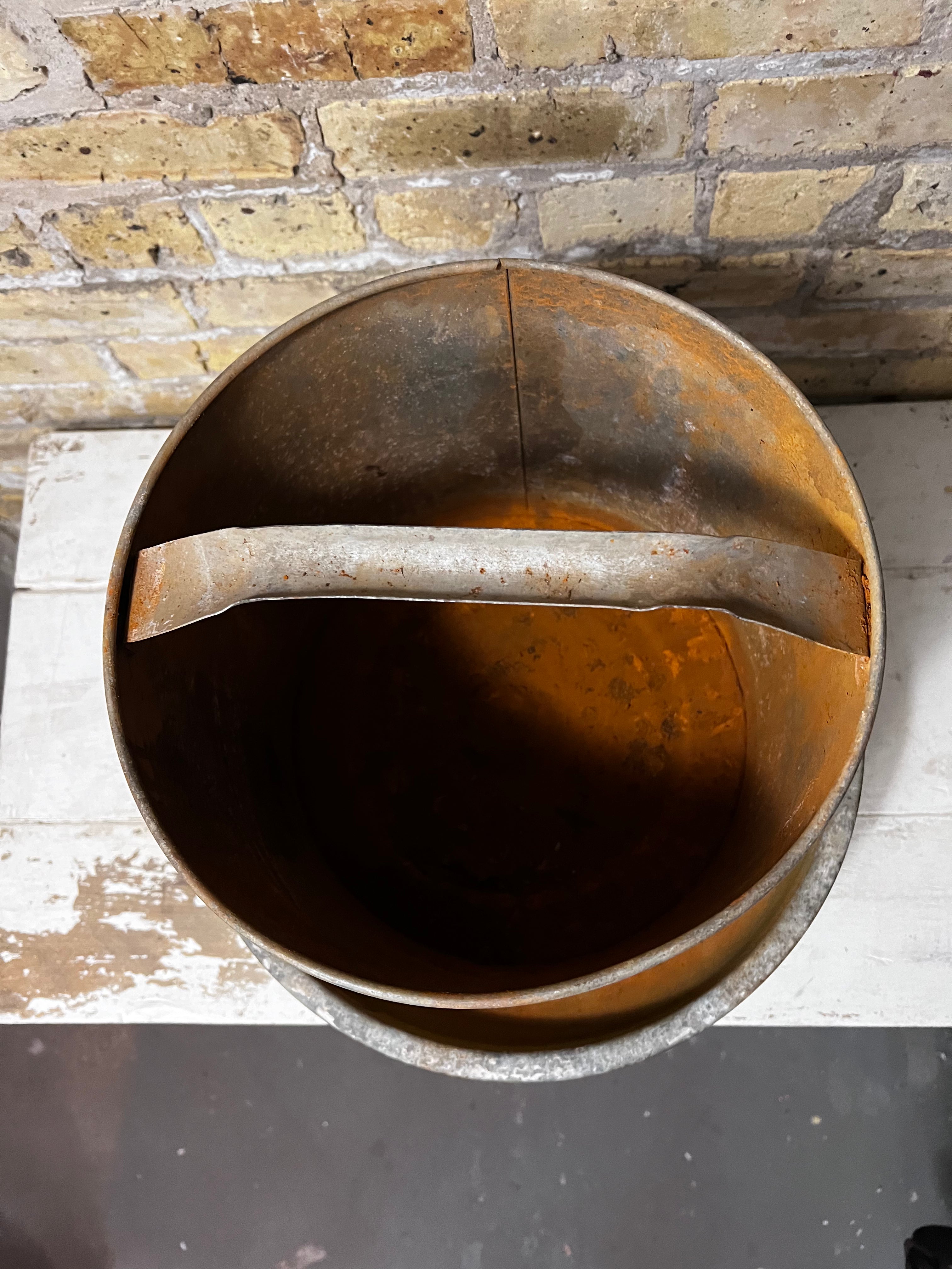 Vintage Chicken Waterer - Heater