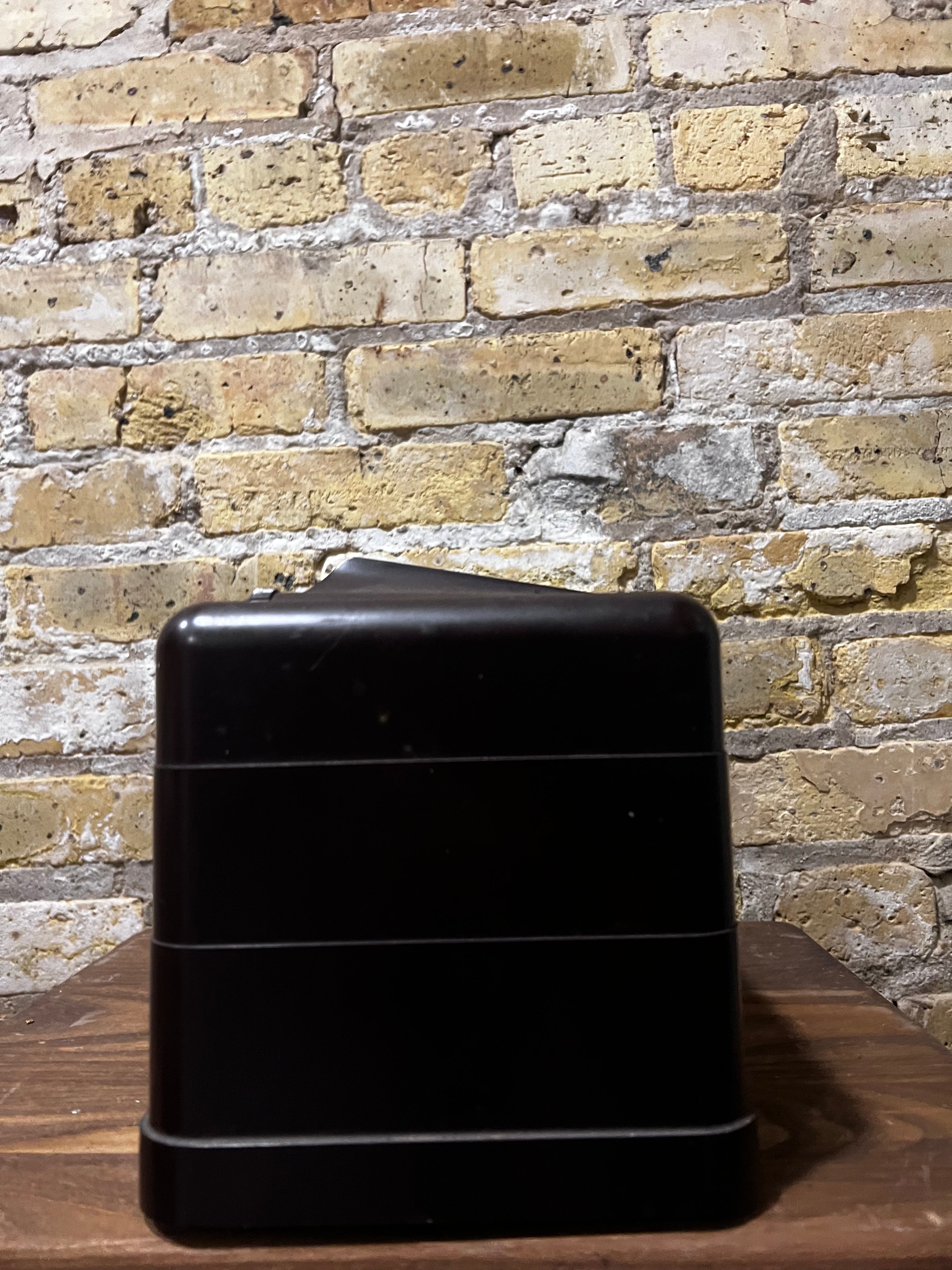 The Setchell Carlson Model 427 Radio