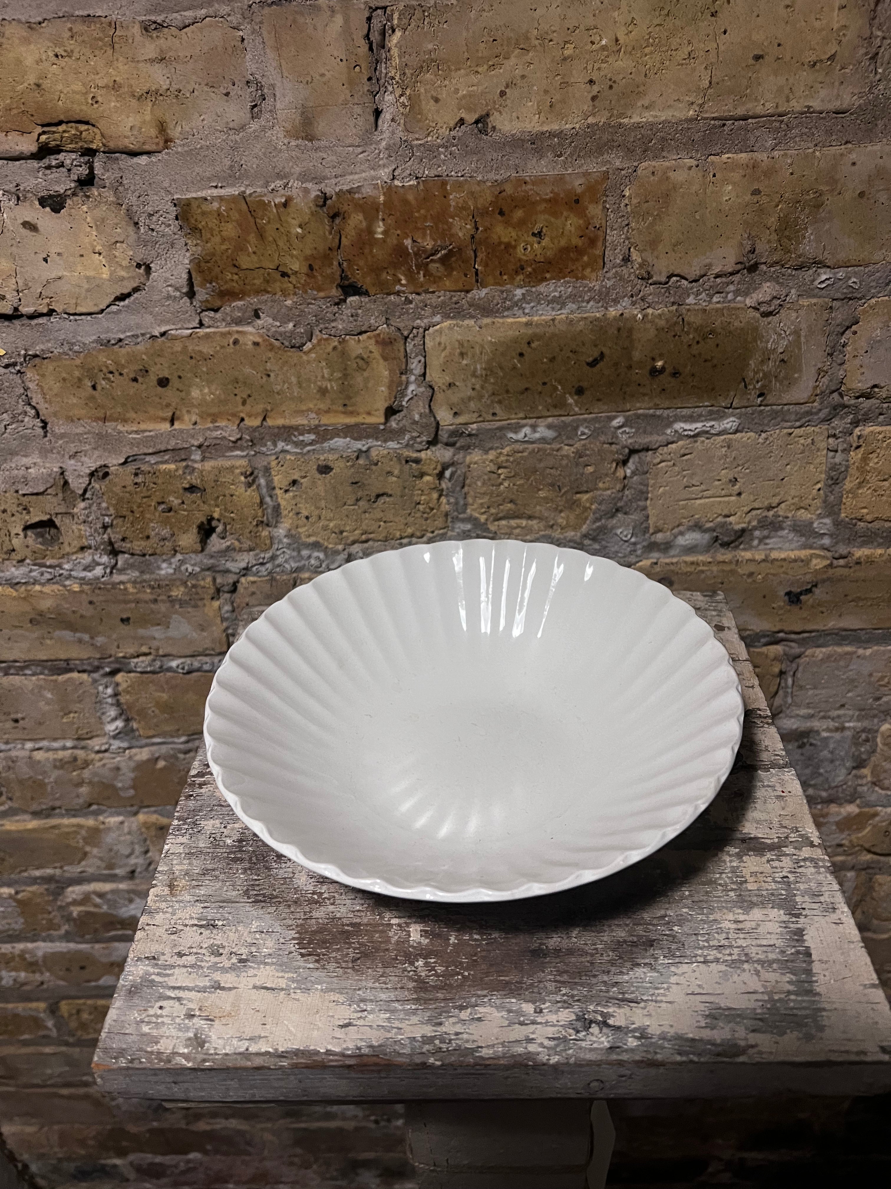I & G Meakin Serving Bowl
