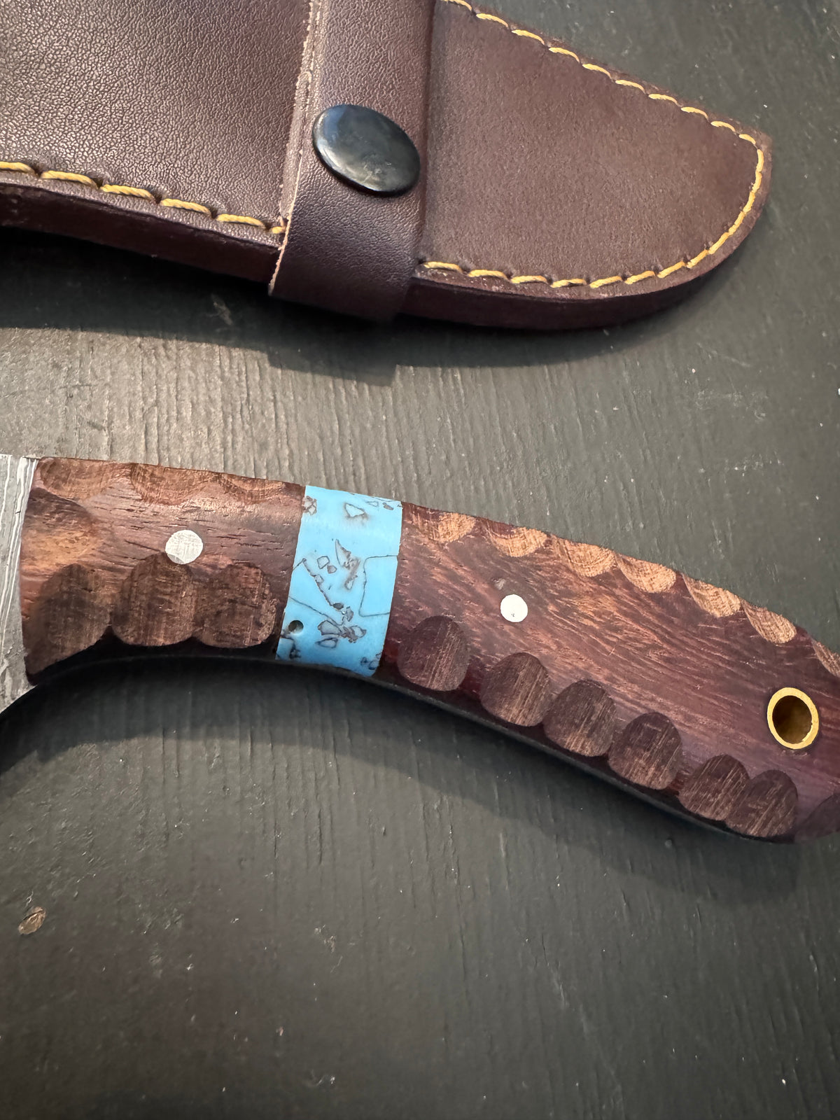 Hunting Knife w/Blue Stripe