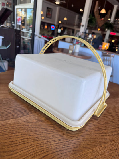 Vintage Tupperware Cake Taker