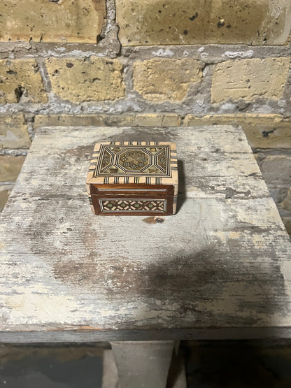 MCP Inlay Box