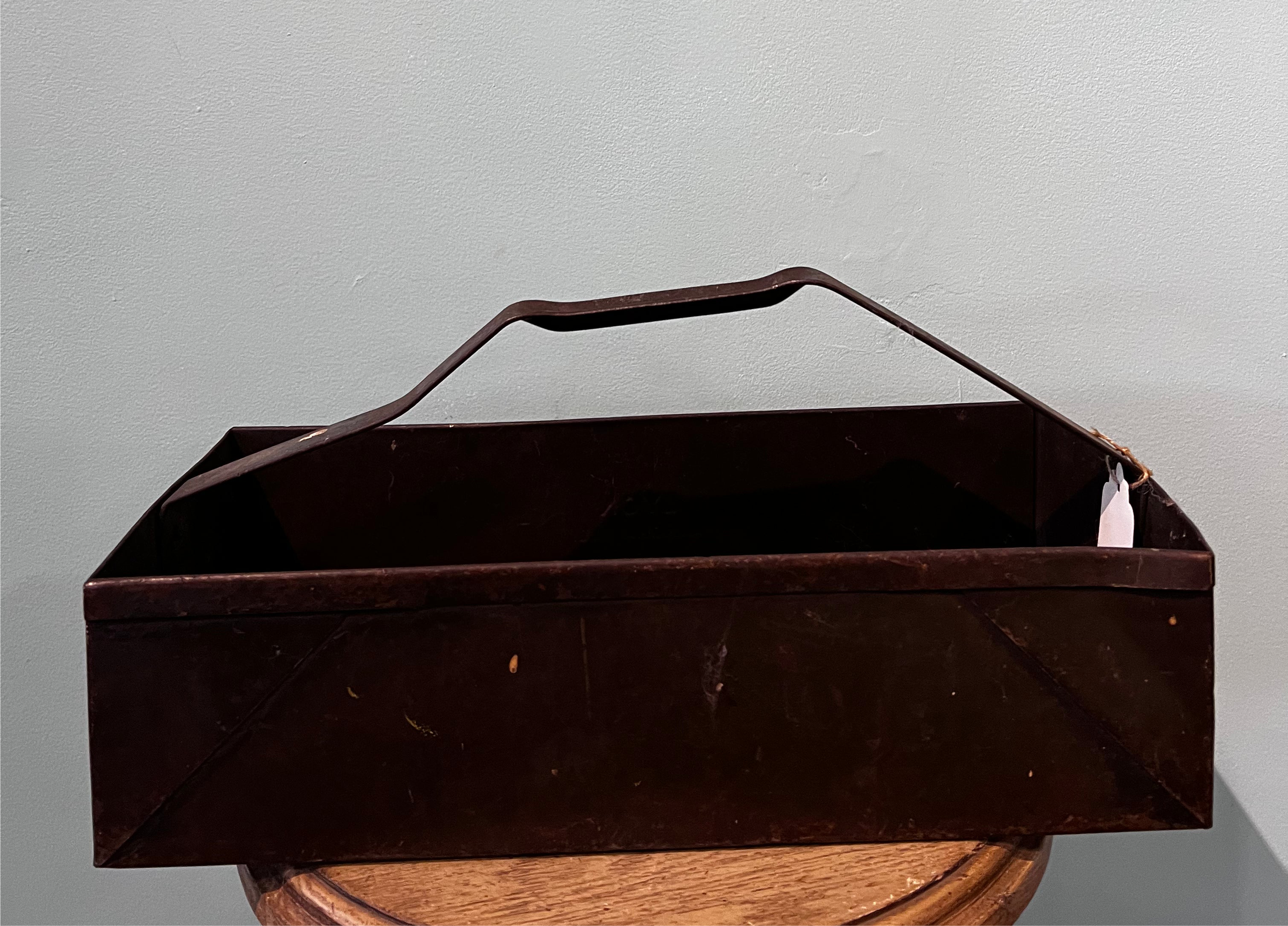 Lyon’s Metal Tool Tote