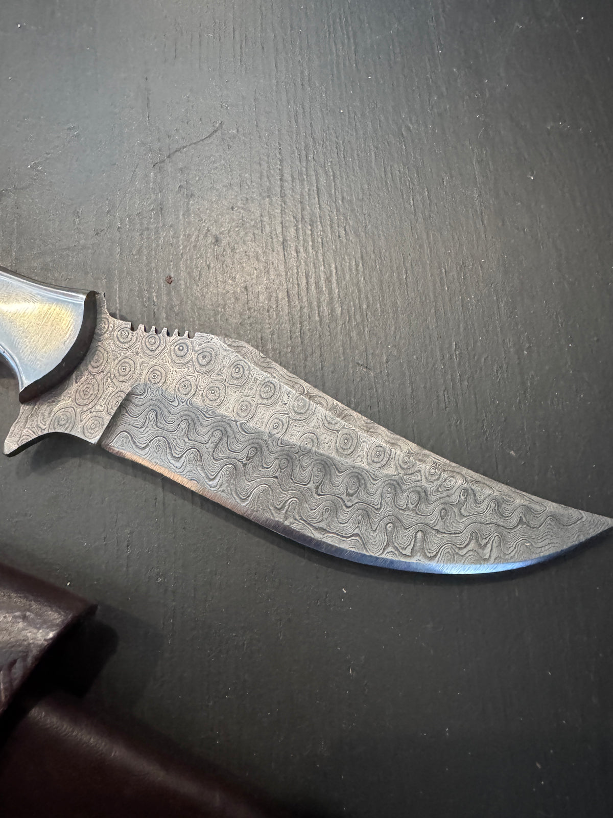 Hunting Knife w/Antler & Wood