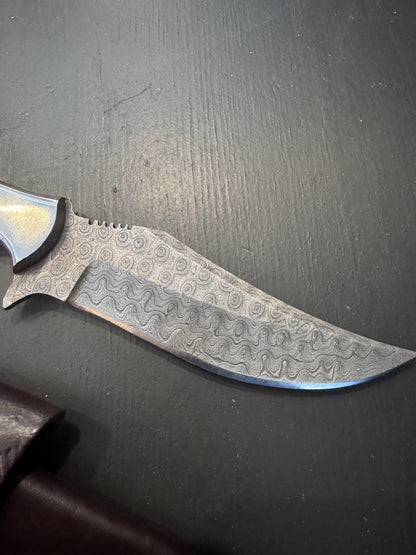 Hunting Knife w/Antler & Wood