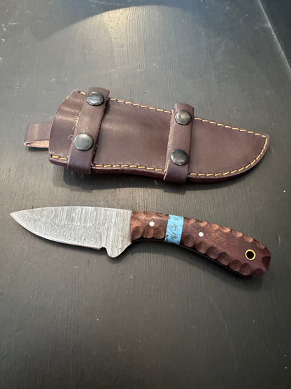 Hunting Knife w/Blue Stripe