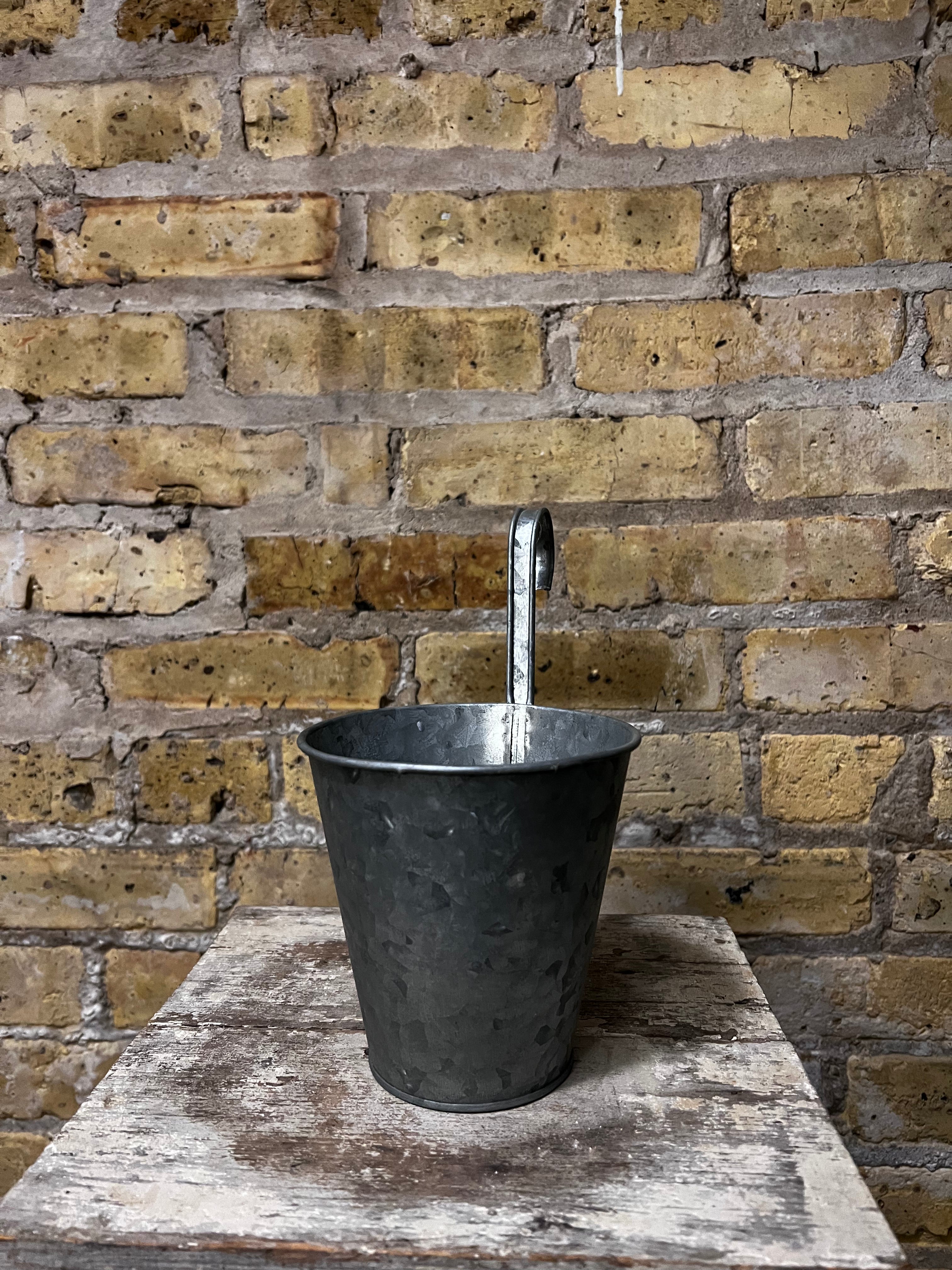 Farmhouse Tin Flower Pot