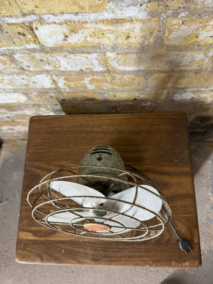 Vintage Zero Electric Metal Fan