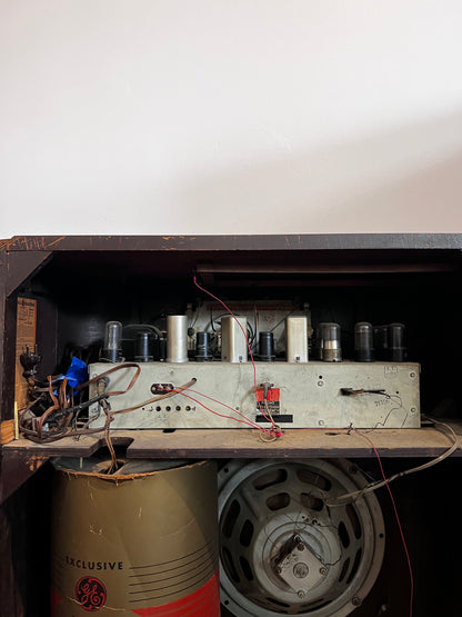 Vintage General Electric Radio