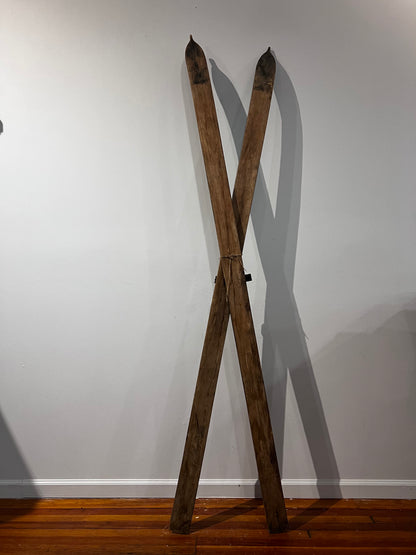 Antique Skis